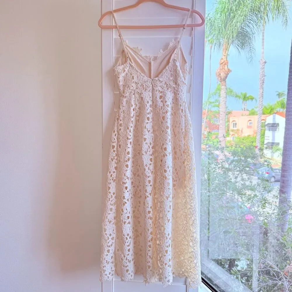 ASTR The Label Floral Lace Midi Dress in Cream size XS - Picture 2 of 10